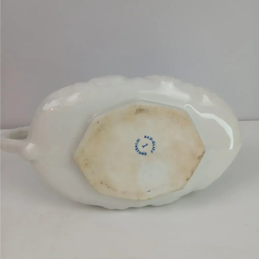 Red-Cliff Ironstone White Gravy Boat Planter Flower Vase Raised Leaf Pattern